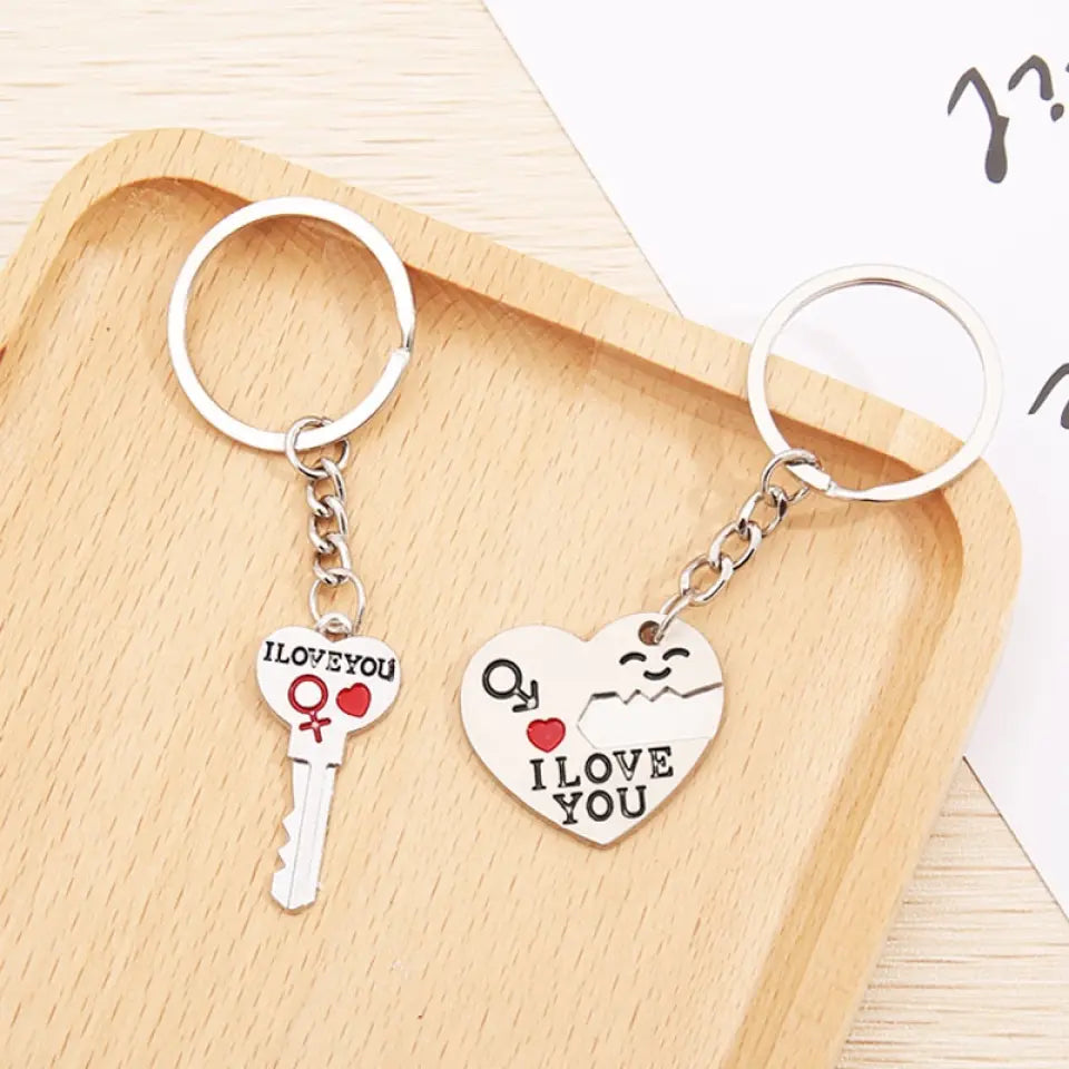 Creative Couple Keychains - A Unique Gift for Couples