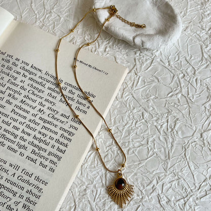 2025 Nouveau Murad Tiger's Eye Necklace｜Light Luxury Non-Fading Titanium Snake Bone Sweater Chain