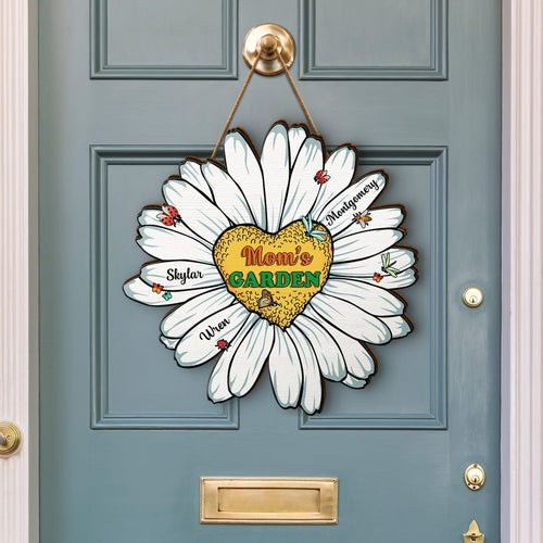 Nana, Mom, Auntie Family Daisy - Birthday, Home Decor, Loving Gift For Mother, Grandma, Grandmother - Personalized Custom Shaped Wood Sign
